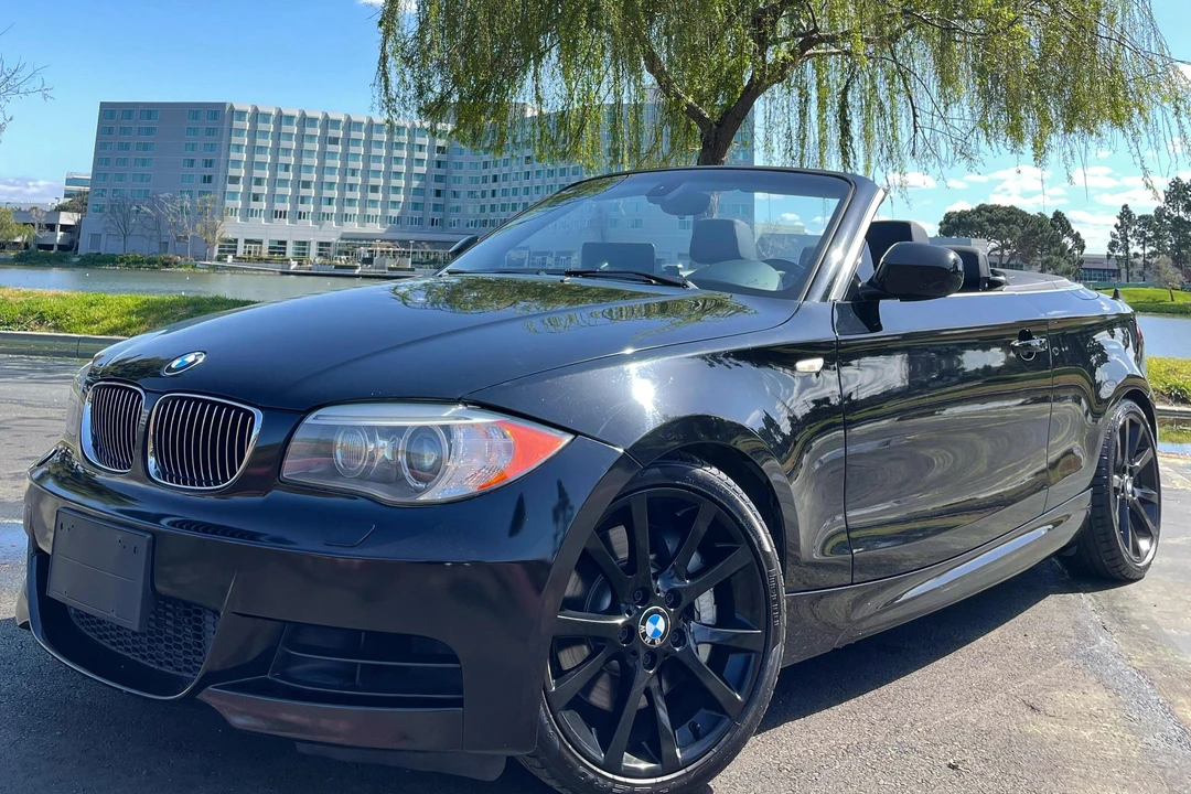 2012 BMW E82 135i & 135is - Image 7 of 31