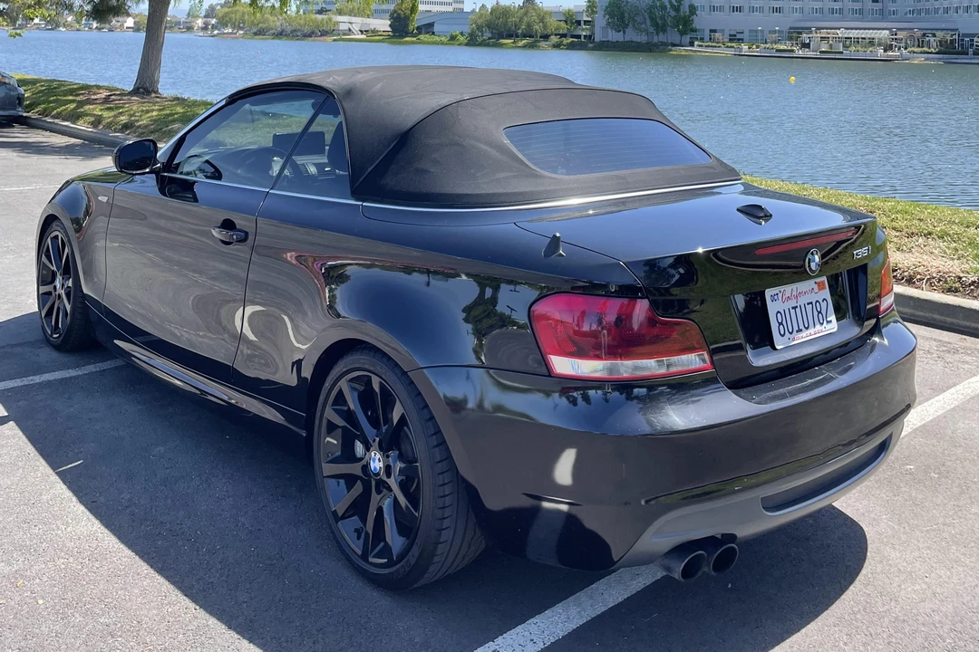 2012 BMW E82 135i & 135is - Image 28 of 31