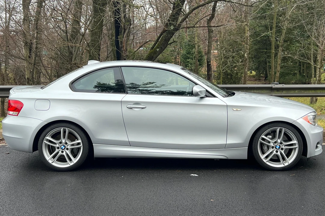 2012 BMW E82 135i & 135is - Image 3 of 31