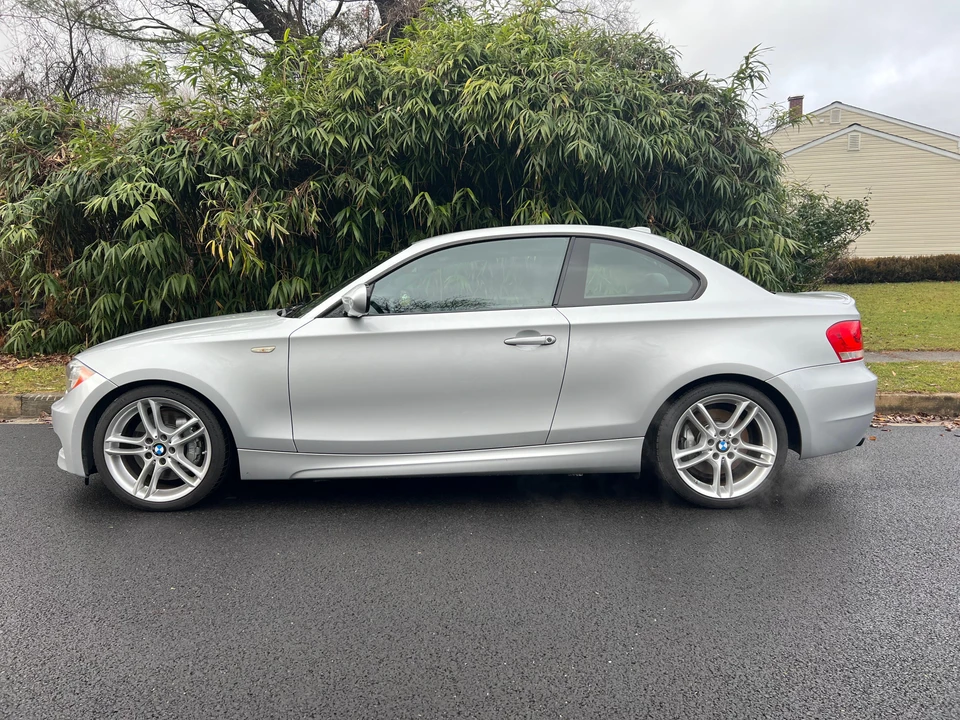 2012 BMW E82 135i & 135is - Image 9 of 31