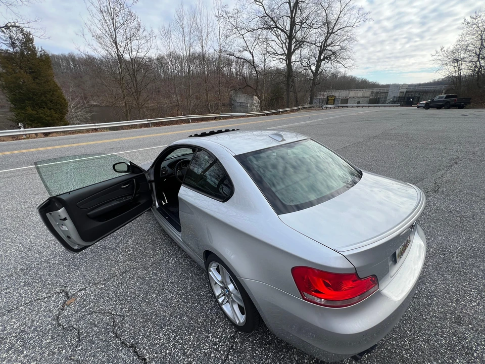 2012 BMW E82 135i & 135is - Image 12 of 31