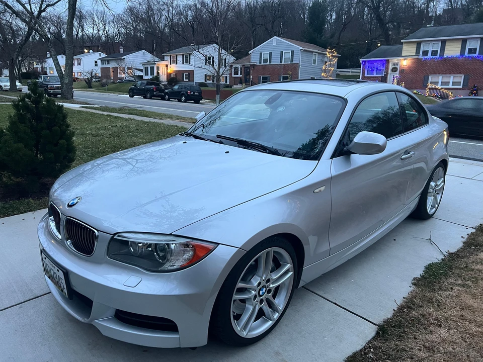 2012 BMW E82 135i & 135is - Image 7 of 31