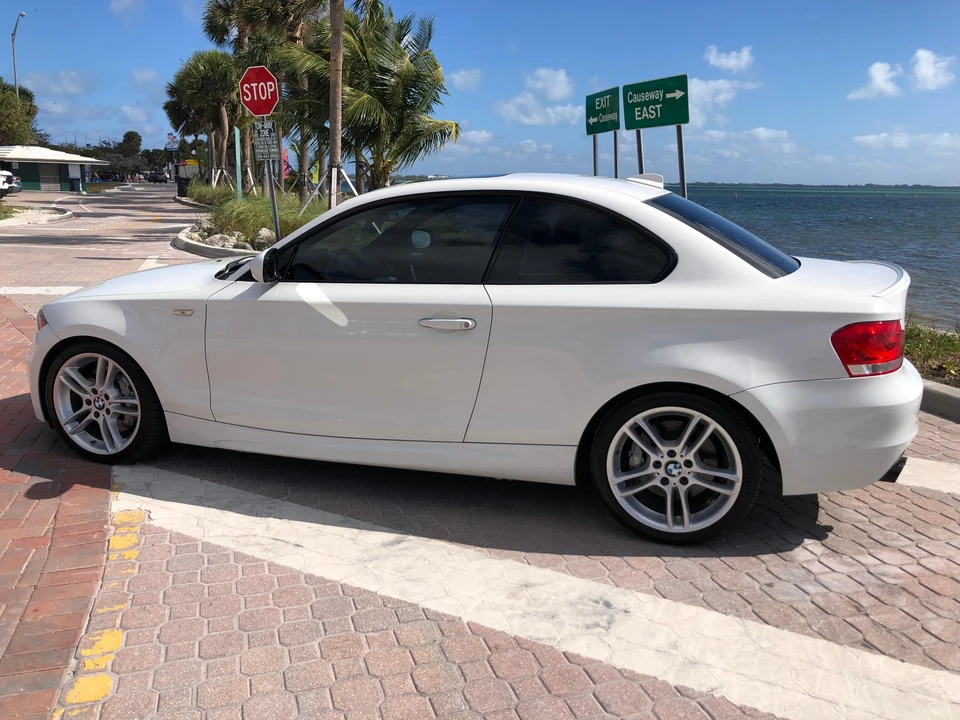 2012 BMW E82 135i & 135is - Image 21 of 31