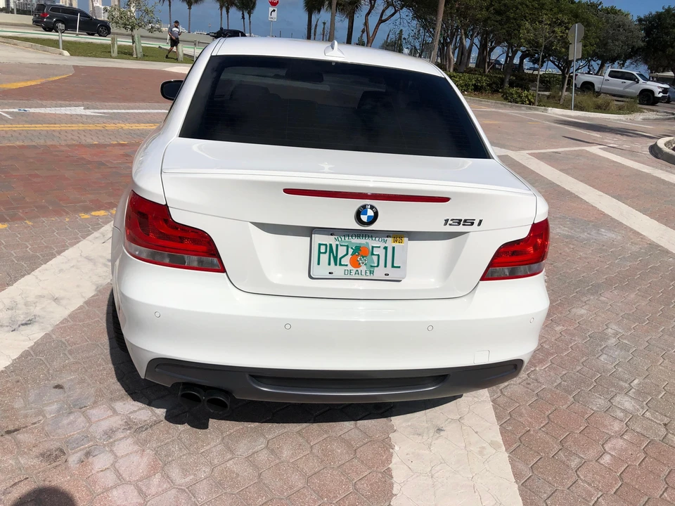 2012 BMW E82 135i & 135is - Image 28 of 31