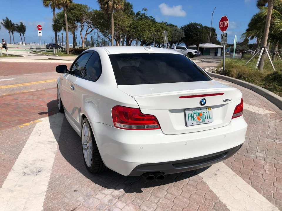 2012 BMW E82 135i & 135is - Image 25 of 31