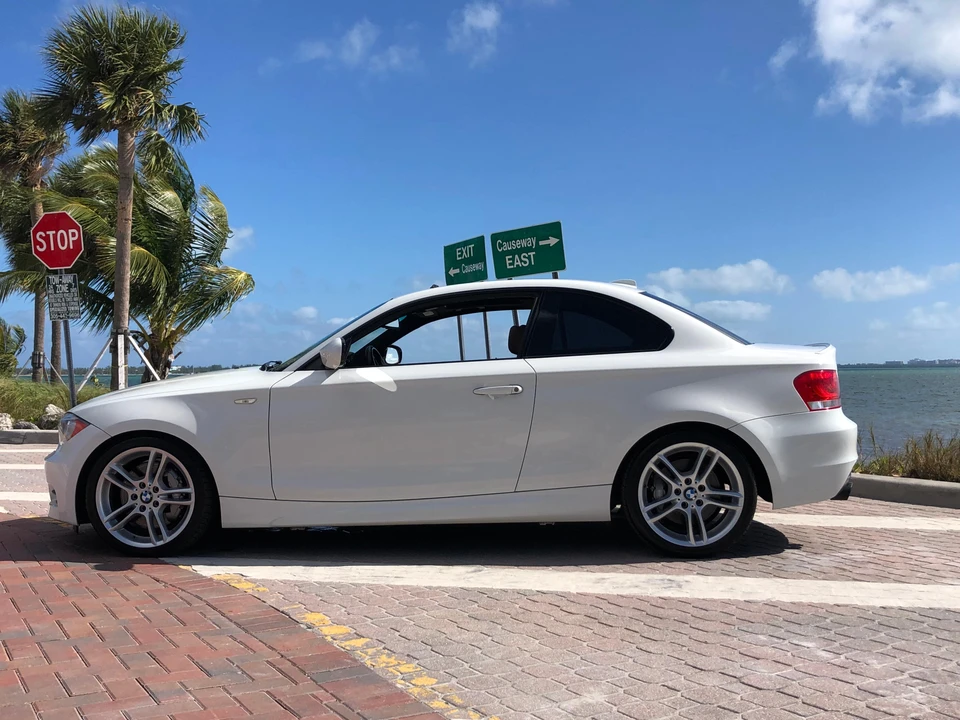 2012 BMW E82 135i & 135is - Image 20 of 31