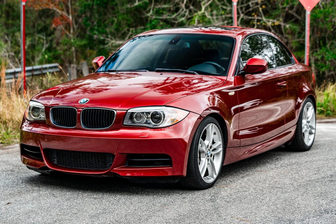 2012 BMW E82 135i & 135is - Image 7 of 31