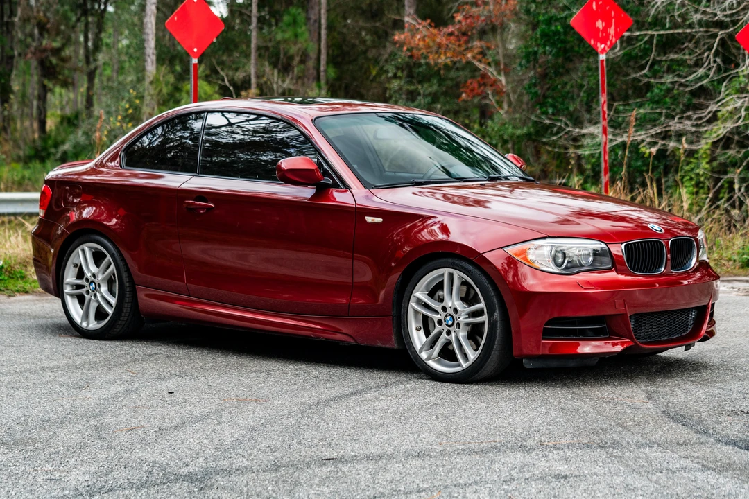 2012 BMW E82 135i & 135is - Image 25 of 31
