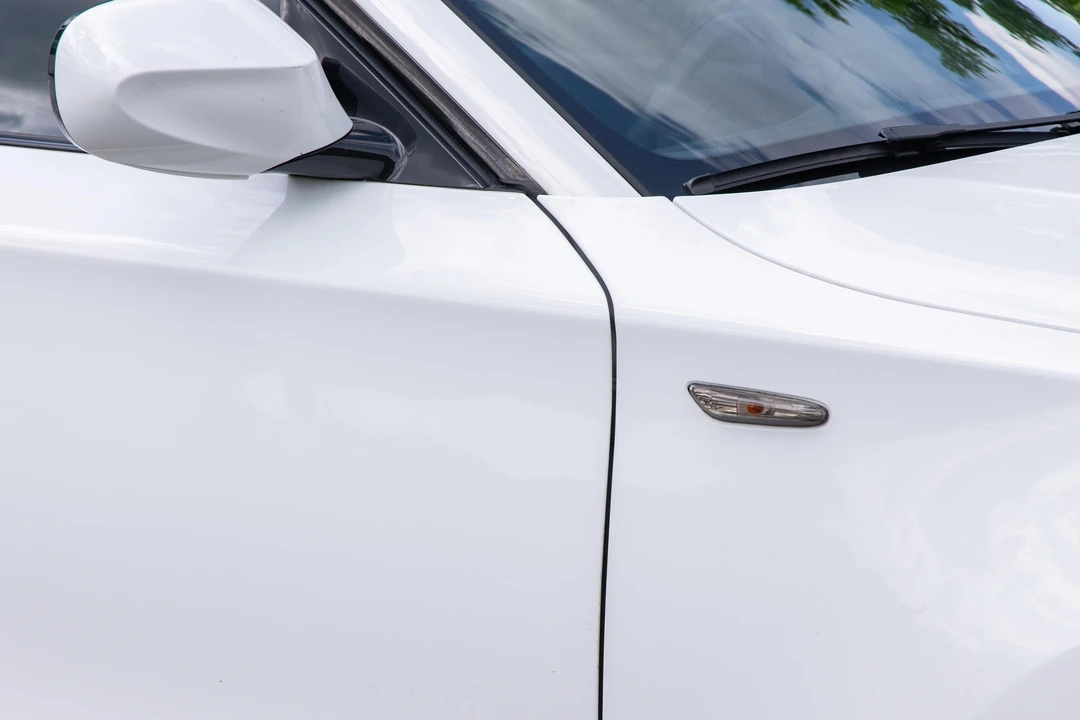2012 BMW E82 135i & 135is - Image 26 of 31