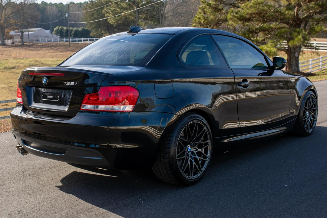 2012 BMW E82 135i & 135is - Image 4 of 31