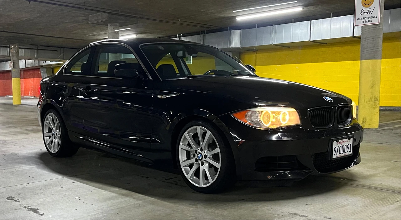 2012 BMW E82 135i & 135is - Image 25 of 31