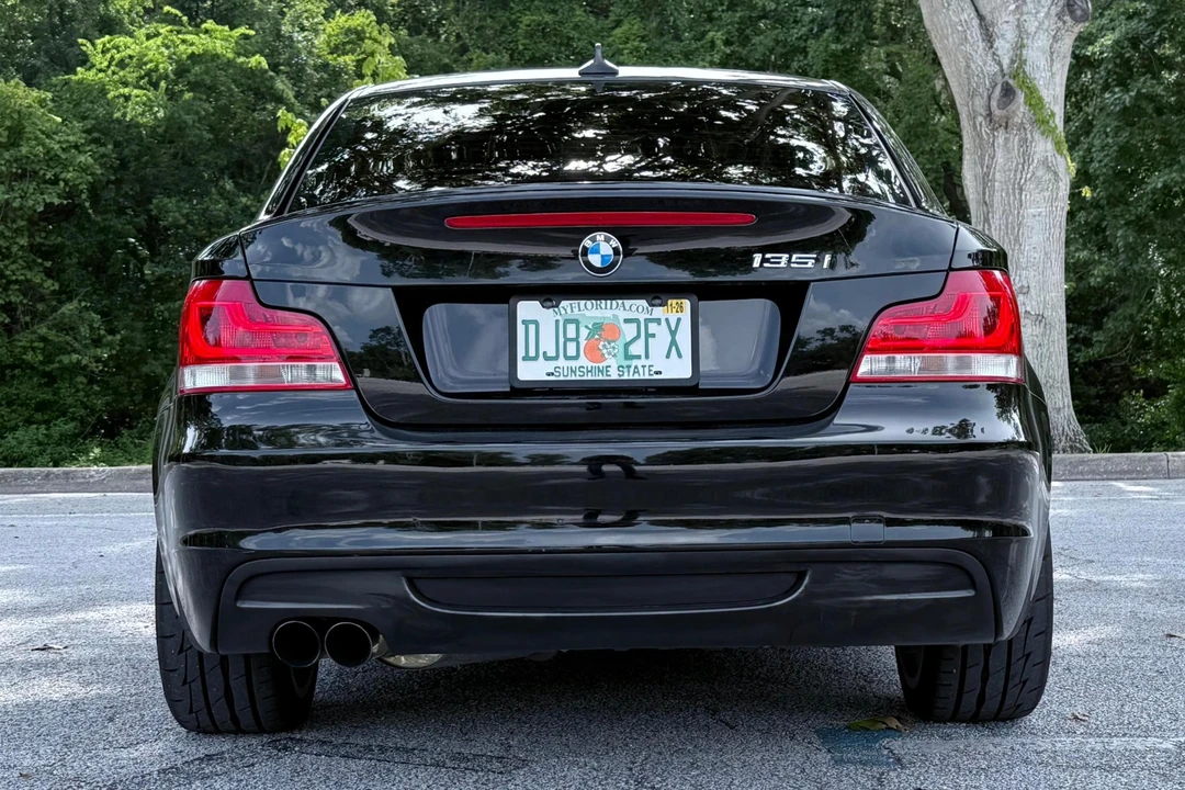 2012 BMW E82 135i & 135is - Image 5 of 31