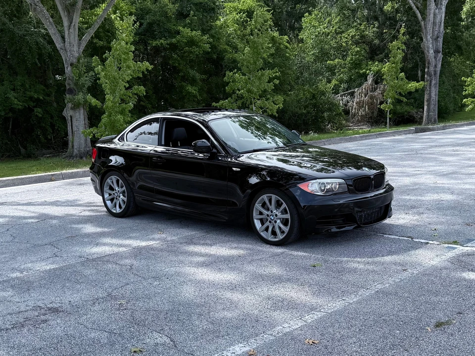 2012 BMW E82 135i & 135is - Image 23 of 31