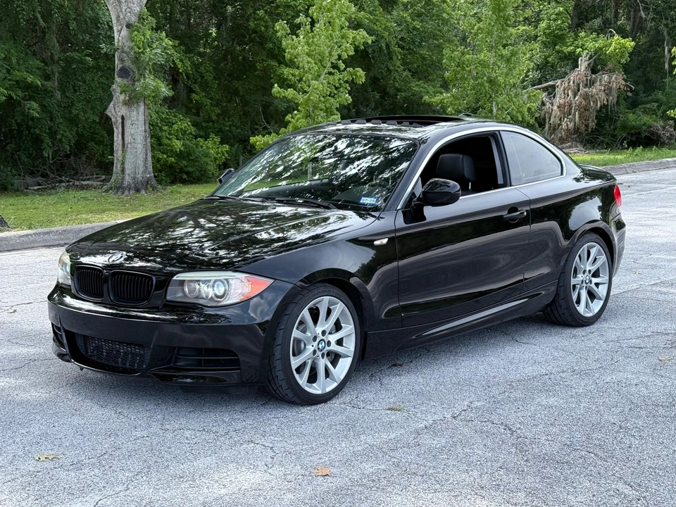 2012 BMW E82 135i & 135is - Image 11 of 31