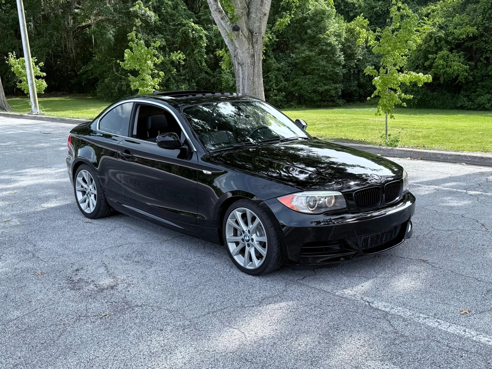 2012 BMW E82 135i & 135is - Image 25 of 31