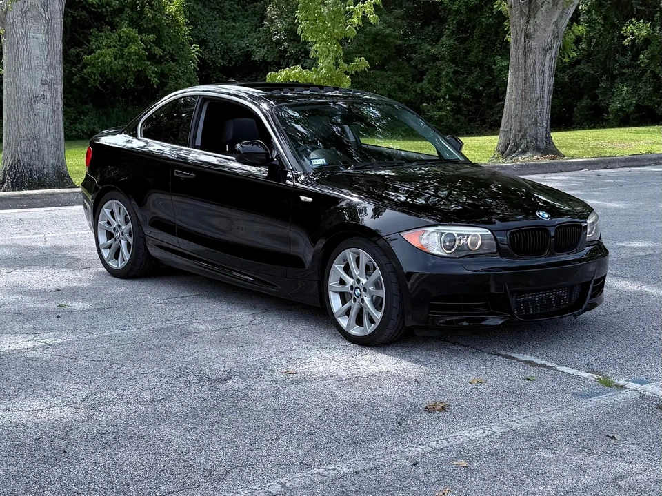 2012 BMW E82 135i & 135is - Image 26 of 31