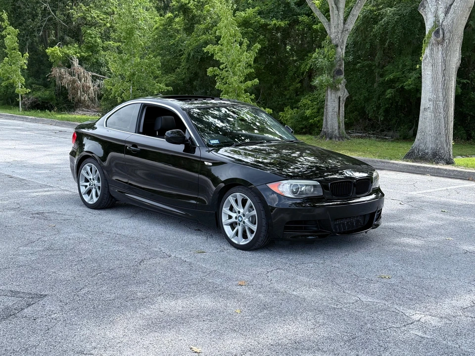 2012 BMW E82 135i & 135is - Image 24 of 31