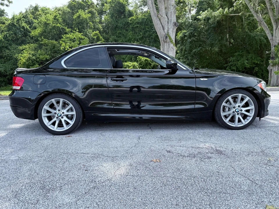 2012 BMW E82 135i & 135is - Image 22 of 31