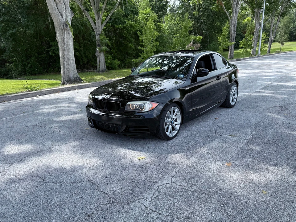 2012 BMW E82 135i & 135is - Image 8 of 31
