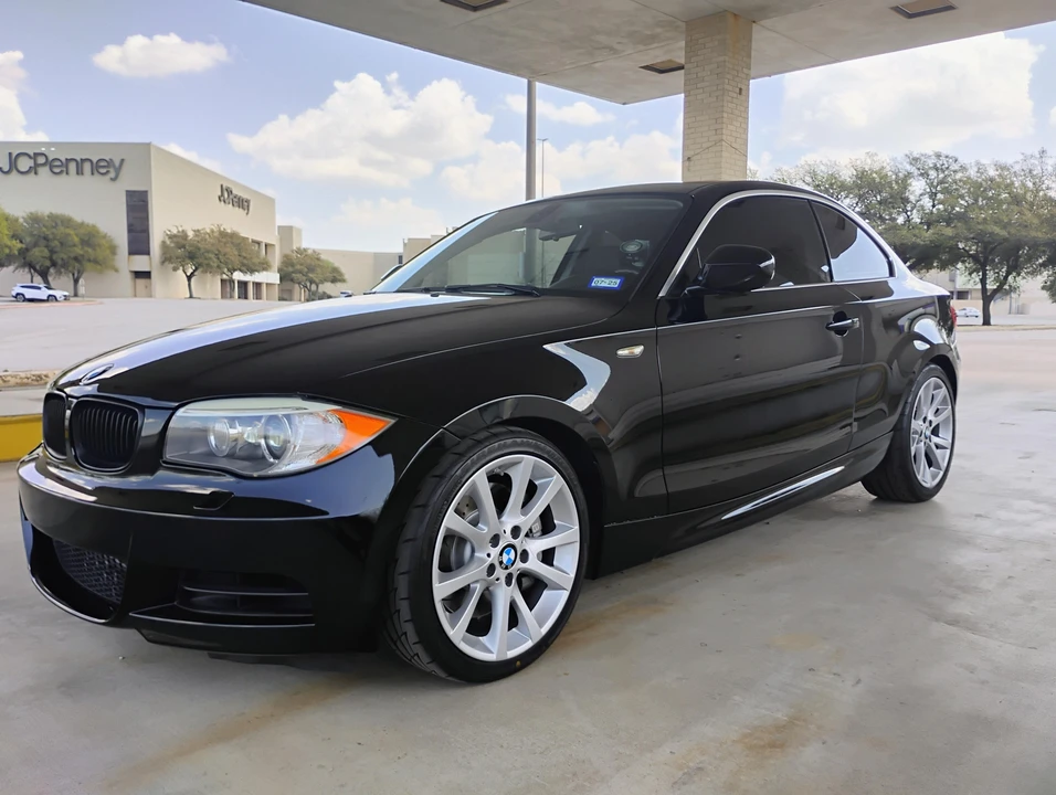 2012 BMW E82 135i & 135is - Image 9 of 31