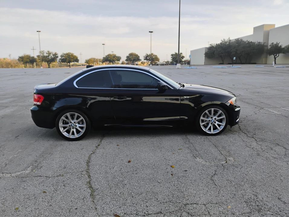 2012 BMW E82 135i & 135is - Image 17 of 31