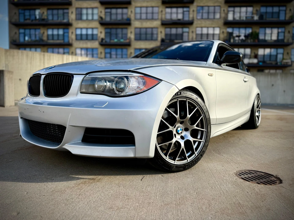 2012 BMW E82 135i & 135is - Image 6 of 31