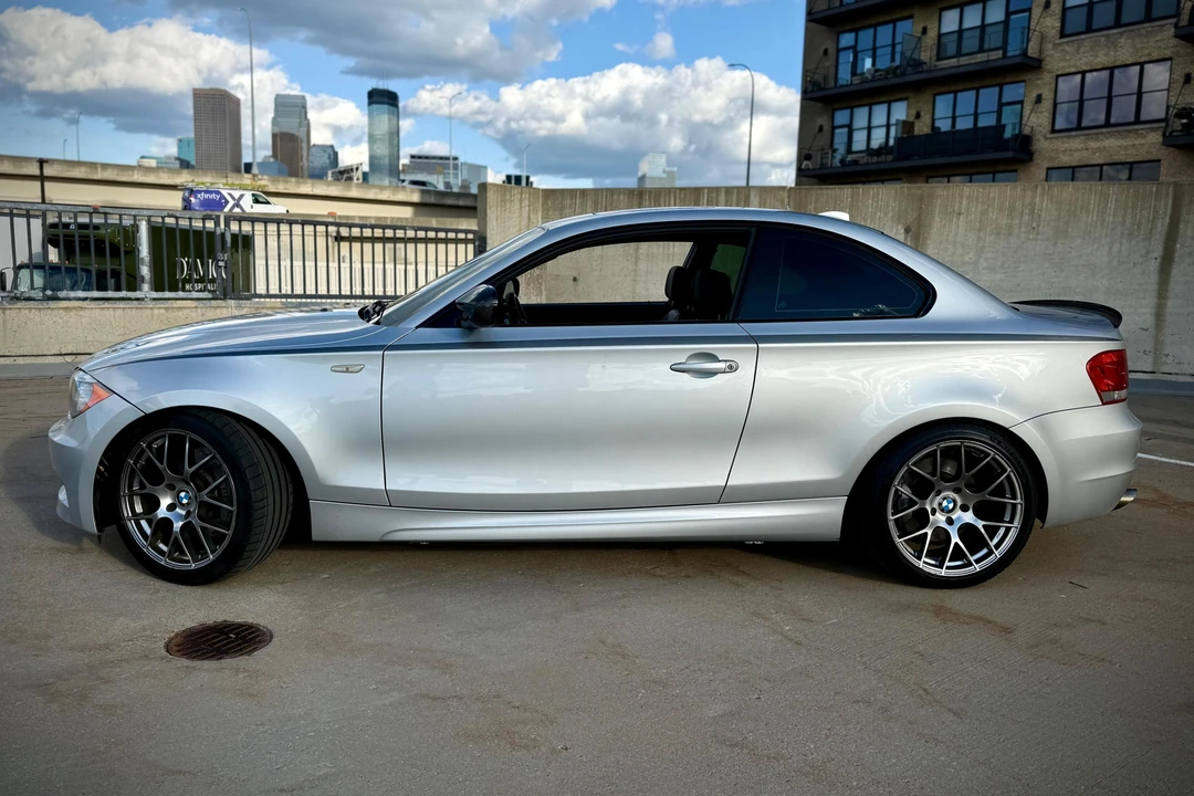 2012 BMW E82 135i & 135is - Image 7 of 31