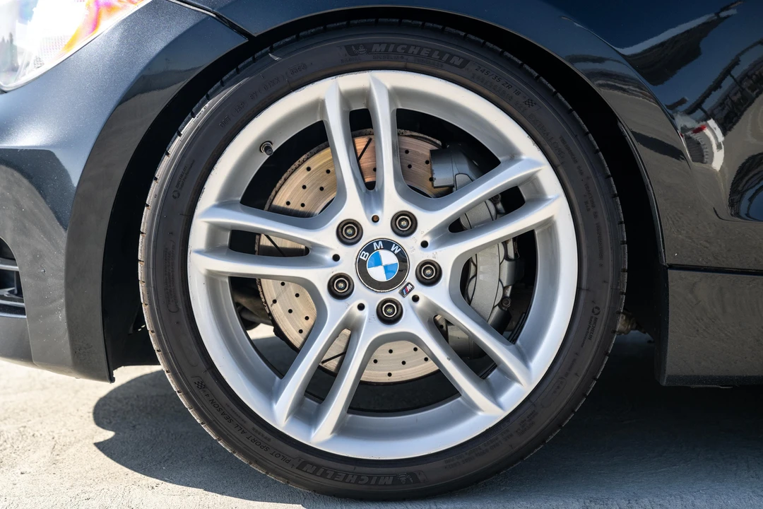 2012 BMW E82 135i & 135is - Image 28 of 31