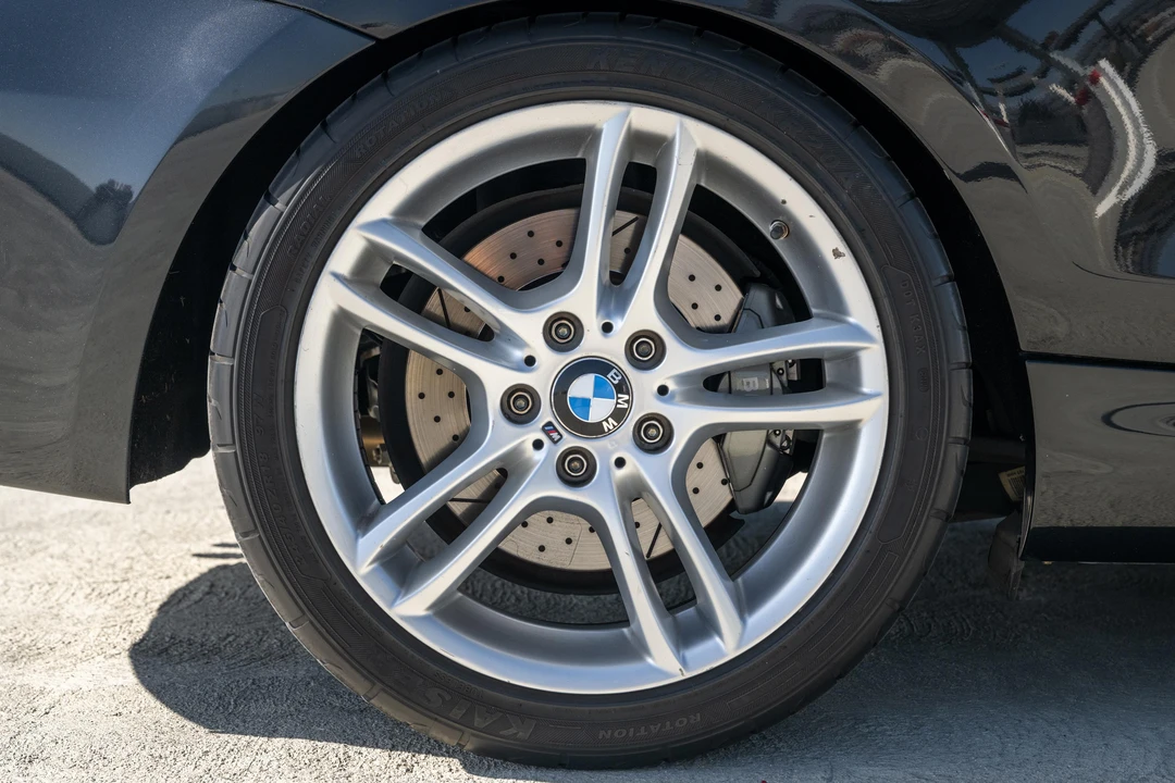 2012 BMW E82 135i & 135is - Image 30 of 31