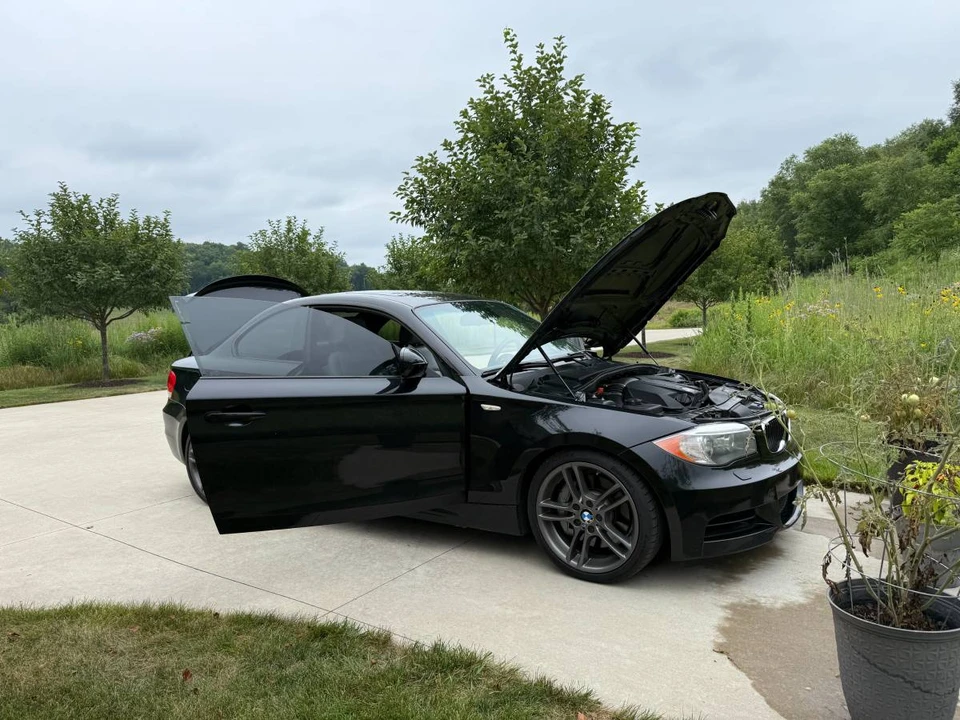2012 BMW E82 135i & 135is - Image 2 of 22