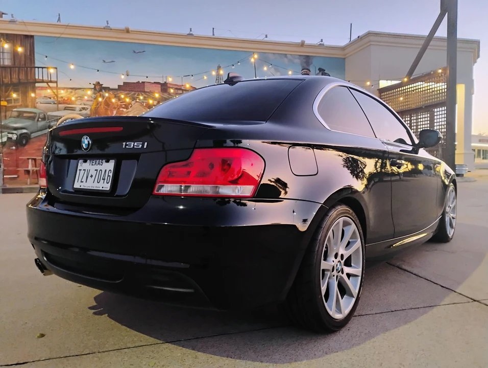 2012 BMW E82 135i & 135is - Image 9 of 31
