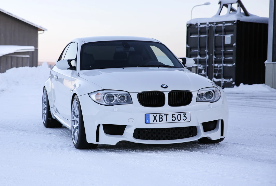 2012 BMW 1M - Image 20 of 31