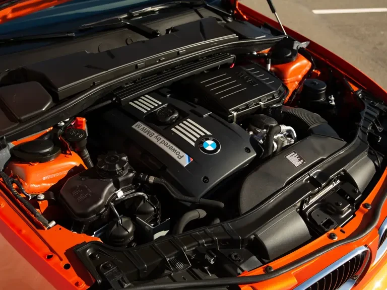 2012 BMW 1M - Image 4 of 31