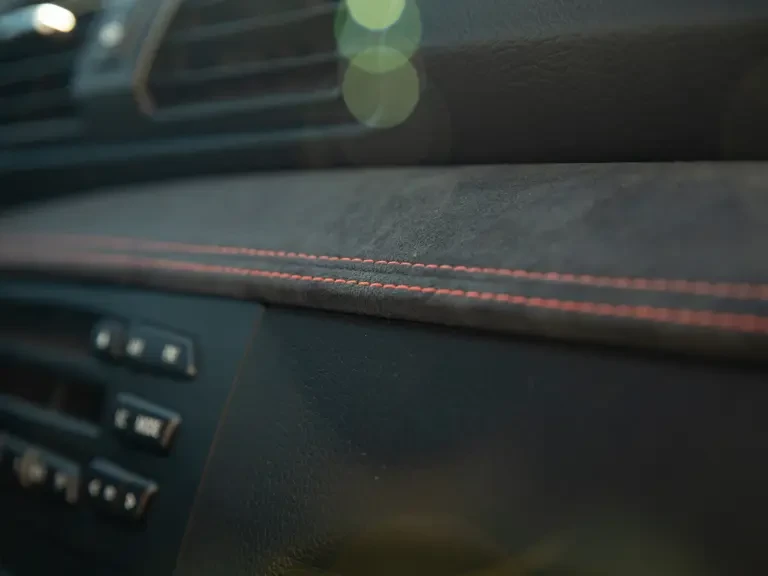2012 BMW 1M - Image 17 of 31