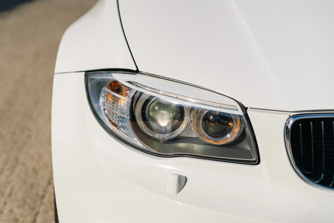 2012 BMW 1M - Image 25 of 31