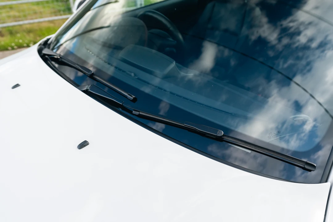 2012 BMW 1M - Image 28 of 31