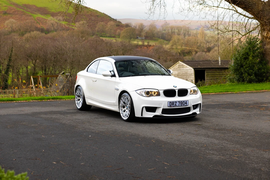 2012 BMW 1M - Image 11 of 31