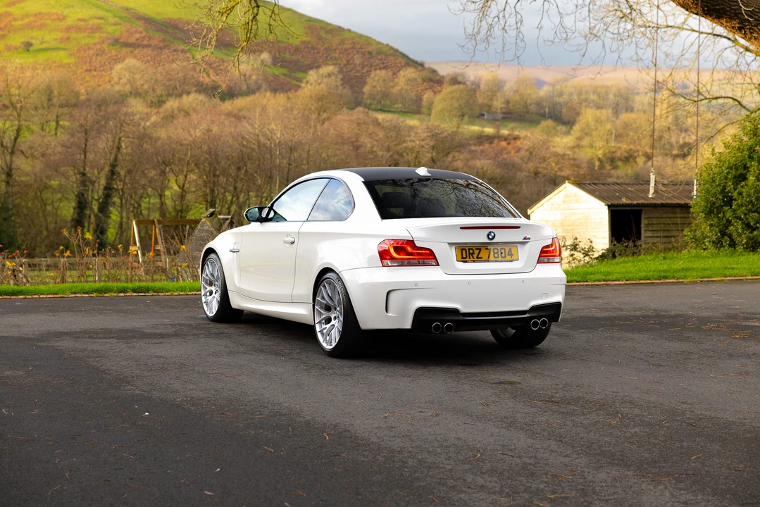 2012 BMW 1M - Image 7 of 31