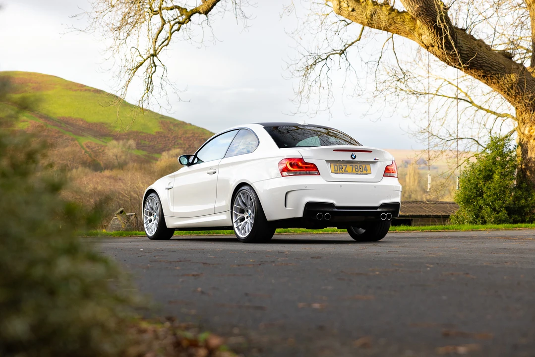 2012 BMW 1M - Image 18 of 31