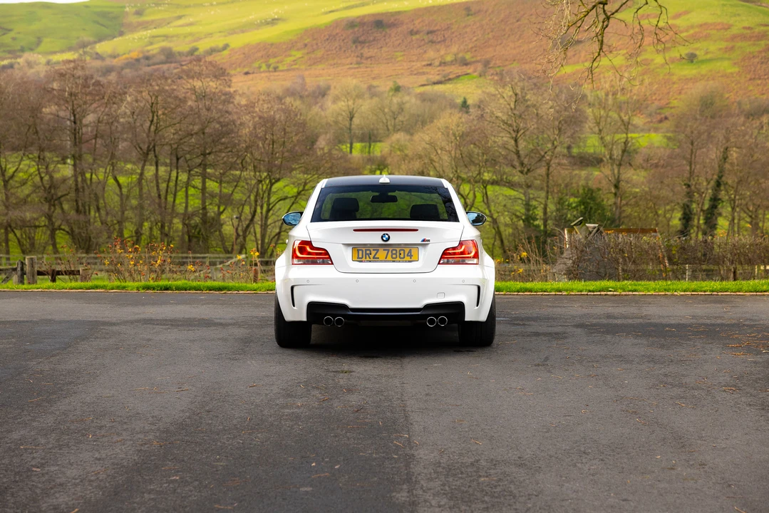 2012 BMW 1M - Image 19 of 31