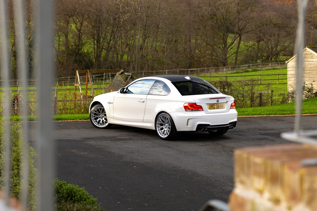 2012 BMW 1M - Image 21 of 31