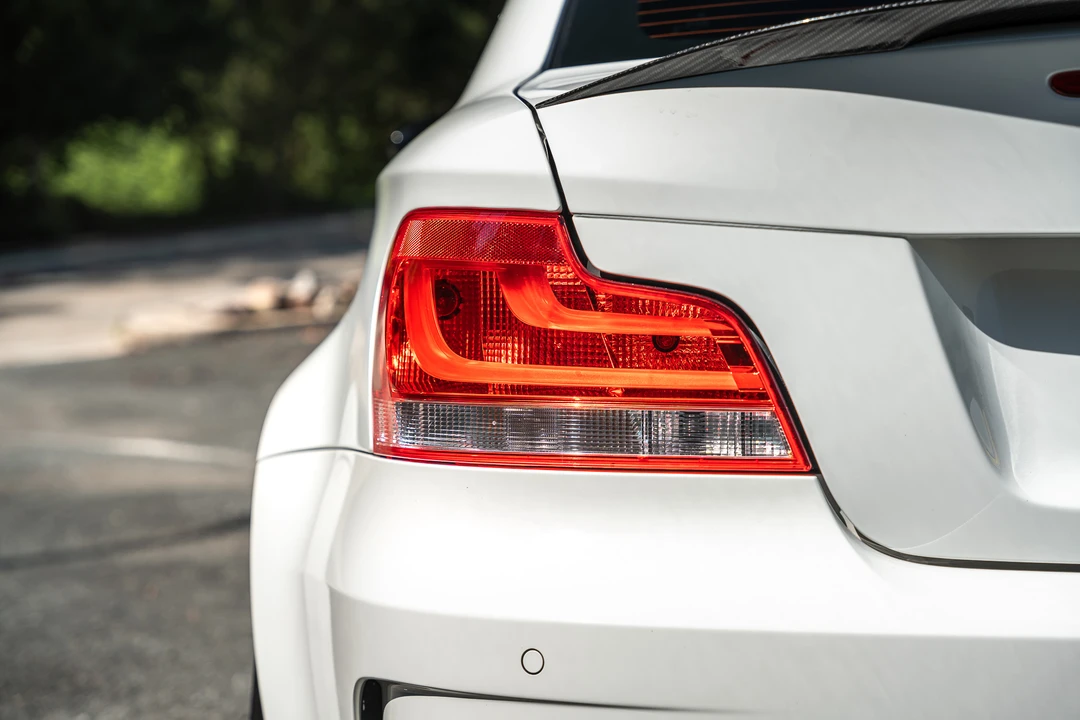 2012 BMW 1M - Image 26 of 31