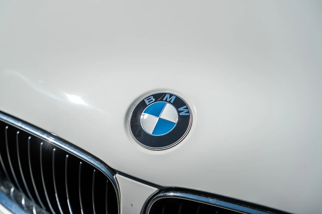 2012 BMW 1M - Image 12 of 31