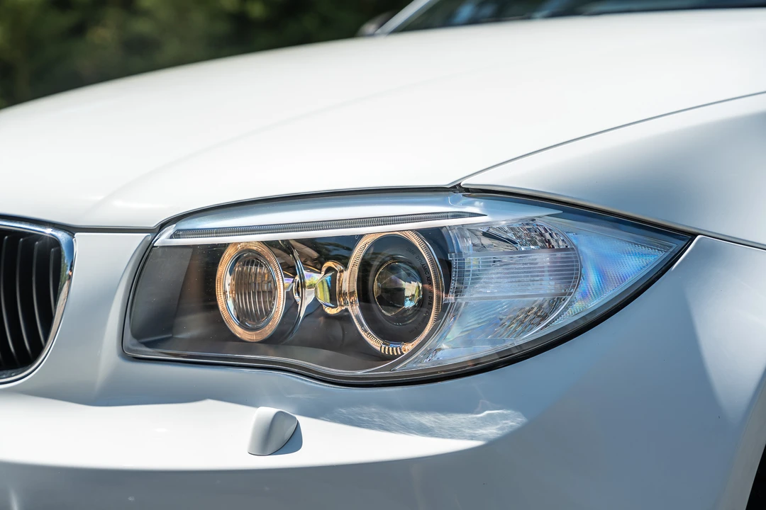 2012 BMW 1M - Image 15 of 31