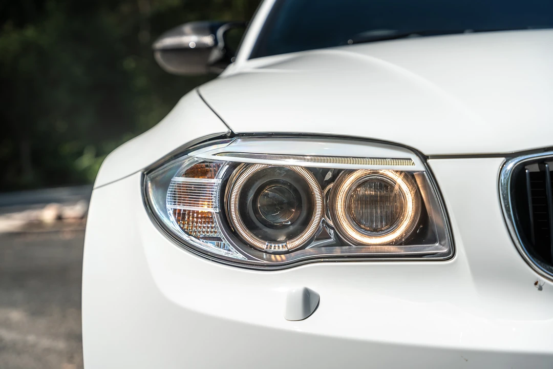 2012 BMW 1M - Image 24 of 31