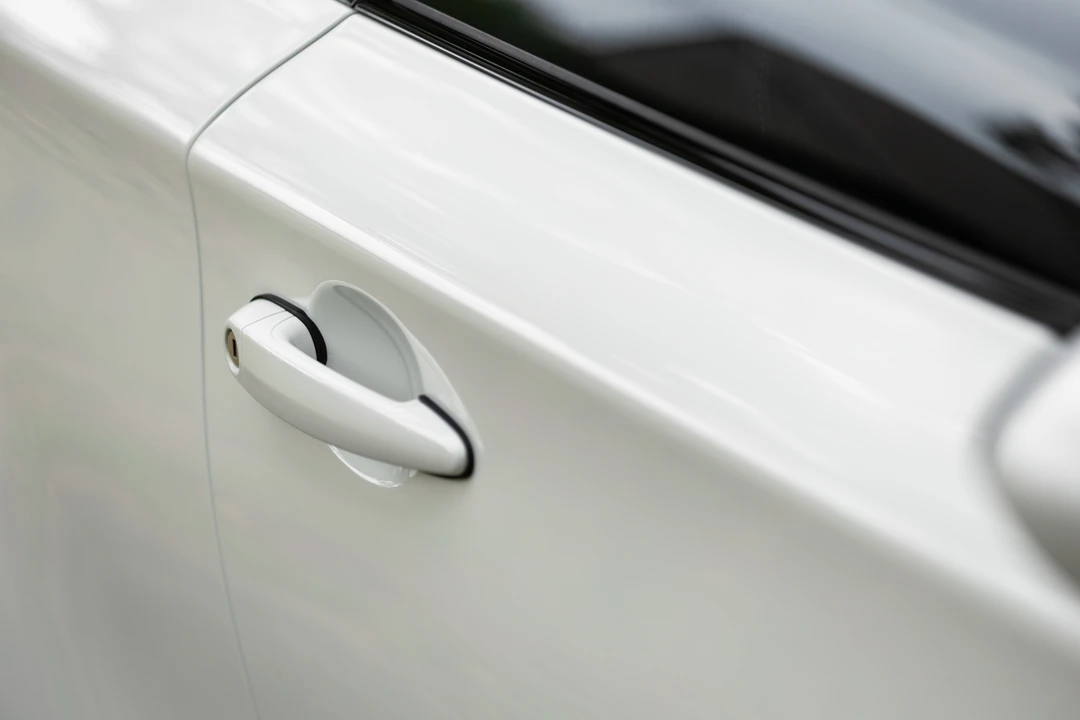 2012 BMW 1M - Image 19 of 31