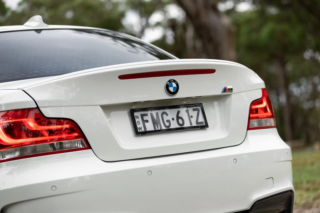2012 BMW 1M - Image 23 of 31