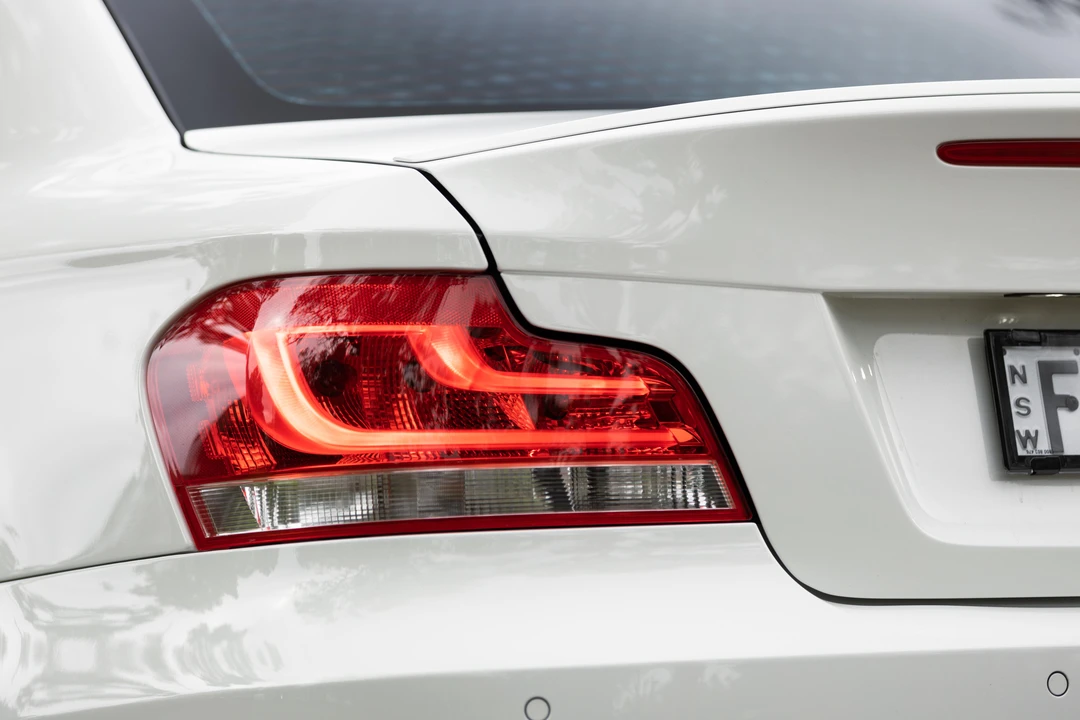 2012 BMW 1M - Image 25 of 31