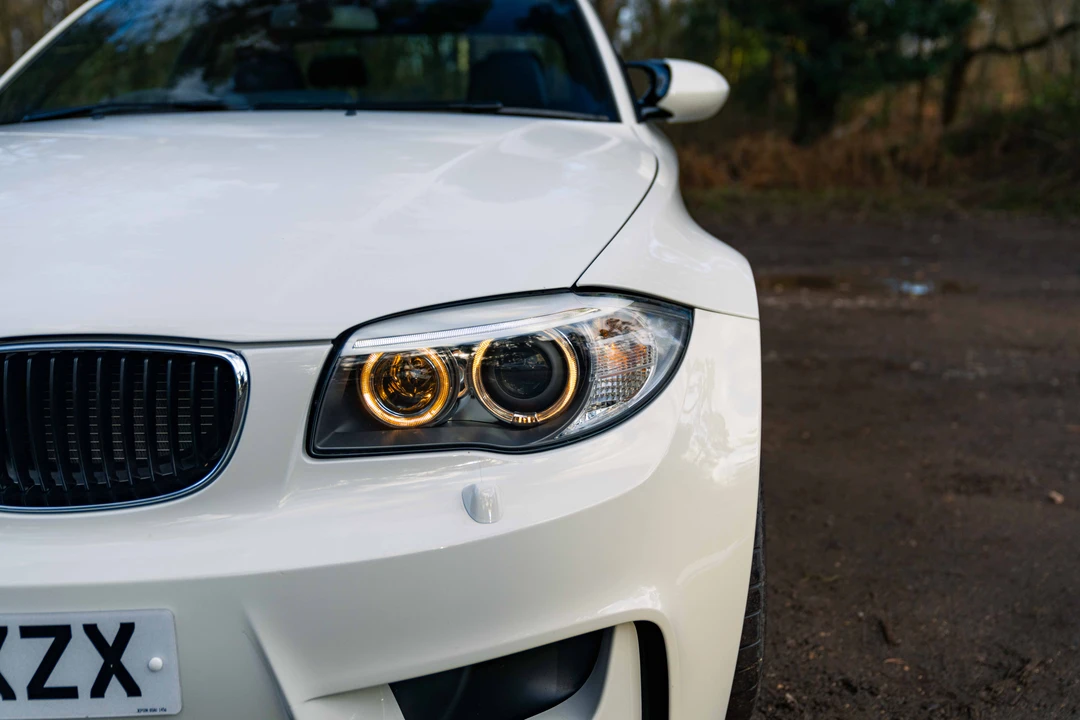 2011 BMW 1M - Image 14 of 31