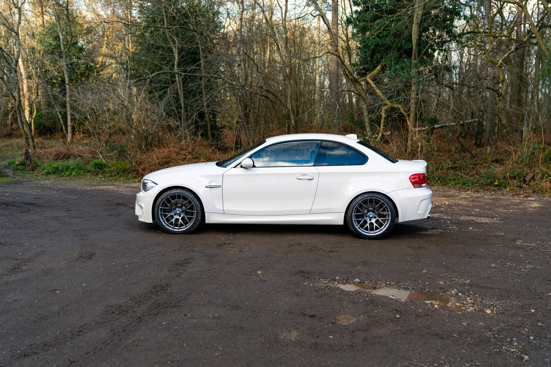 2011 BMW 1M - Image 5 of 31